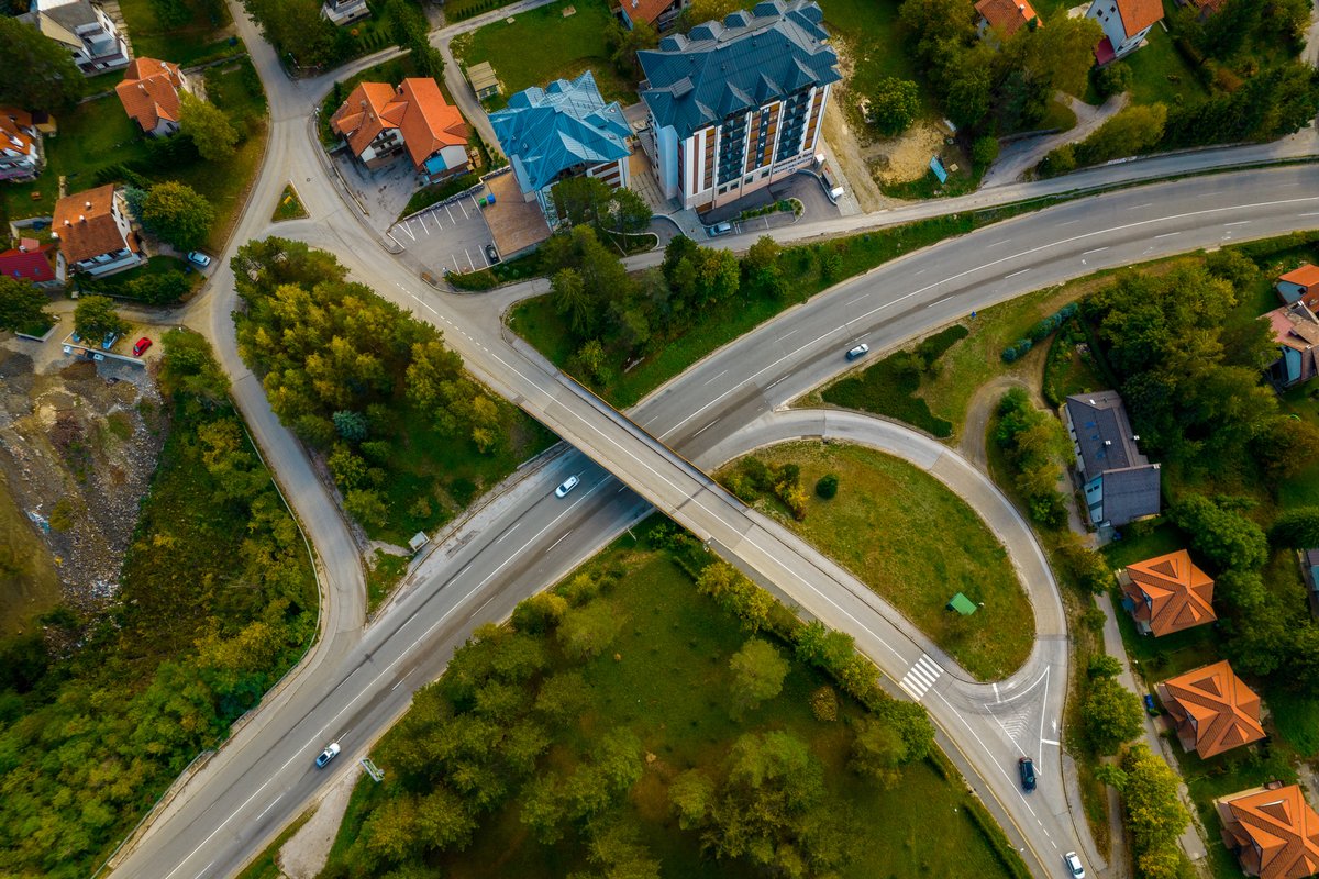 Building commercial capability for infrastructure delivery in local government