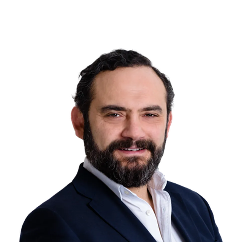 Serhat Kurum, Principal